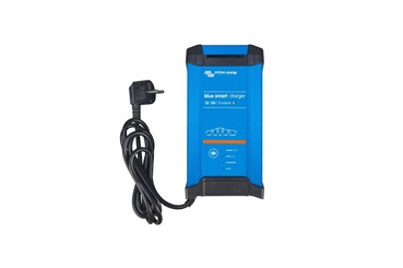 Victron blue smart 12v. 30a. ip22 3 out
